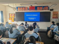 时领会师生的口胃变化和饮食需求